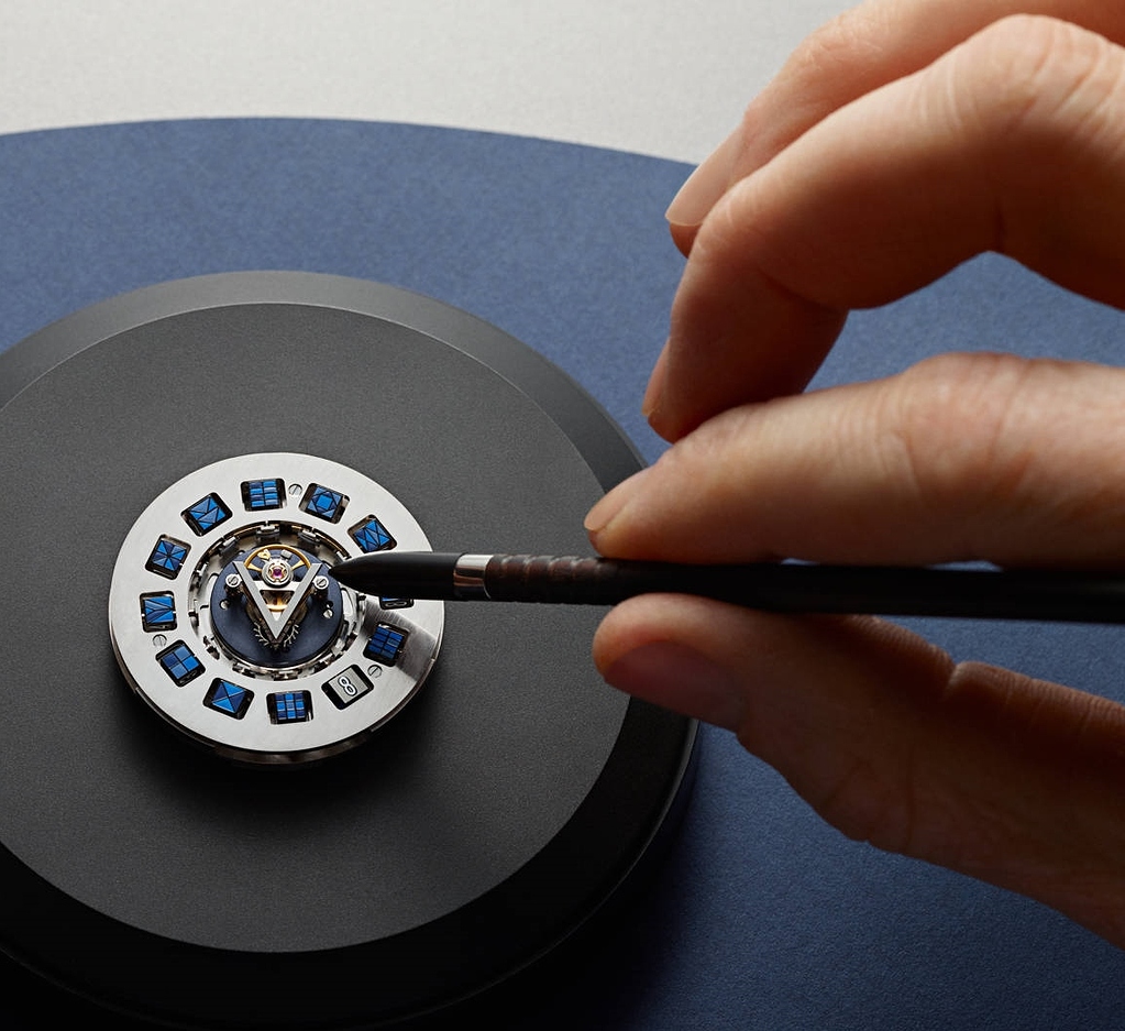 Introducing the Louis Vuitton Escale Blue – Spin Time Central Tourbillon, Spin  Time, and Worldtime