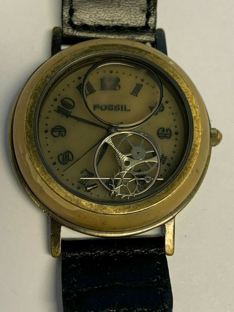 Fossil watch best sale with gears showing