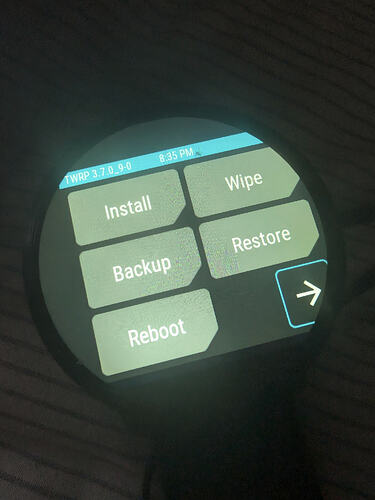 PXL_20251206_021132776